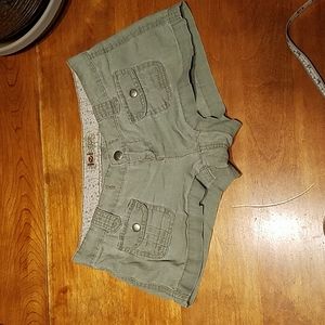 Y2K L.e.i Moss Green Linen Shorts